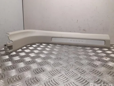 Volvo 31448014 XC60 II (246) 2024 Tapisserie voiture - Image 1