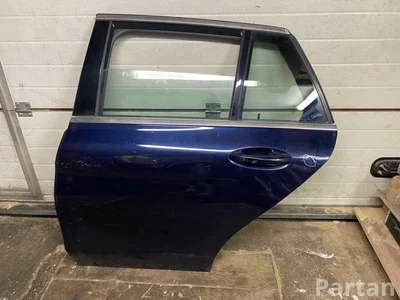 Mercedes-Benz C-CLASS T-Model (S205) 2015 Durys kairysis galinis - Paveiksliukas 1