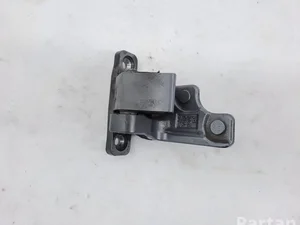 Mercedes-Benz C-CLASS (W205) 2015 Charnière de porte