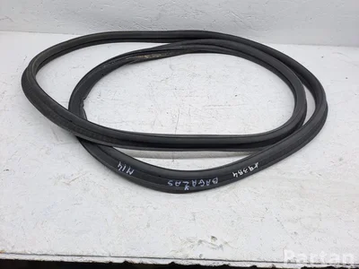 Peugeot e 208 2021 Seal, boot-/cargo area lid - Image 1