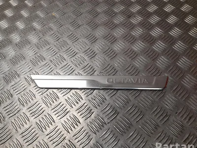 Škoda 5E3 853 813 / 5E3853813 Octavia Mk4 2021 plaque de seuil - panneau de seuil - Image 1