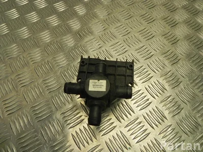 Tesla 6007370-00-B / 600737000B MODEL S 2014 Bride de liquide de refroidissement - Image 1