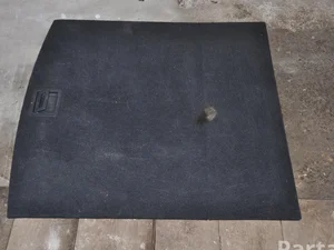 Porsche 7P5863546 ; 7P5863546ABDK4 / 7P5863546, 7P5863546ABDK4 CAYENNE (92A) 2016 Tapis de coffre