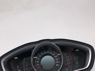 Volvo 31412871 V40 Hatchback 2016 Tablero de instrumentos - Imagen 1