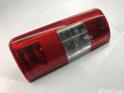 Ford 2T1413N412AB TOURNEO CONNECT 2011 Feu arrière - Image 1