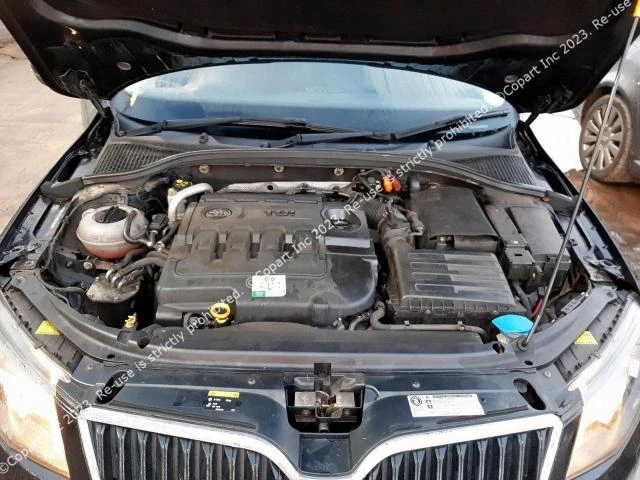 14 Octavia 4x4 juoda - Photo 5