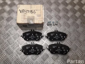 Mercedes-Benz A 008 420 03 20 / A0084200320 A-CLASS (W176) 2018 Stabdžių trinkelė