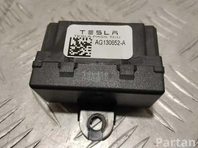Tesla AG130652-A, AG130652 / AG130652A, AG130652 MODEL S 2013 БУ подогрева сиденья - Изображение 1