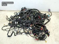 Porsche 971.971.192, 971.971.649.B, 971.971.148.A, 971.972.221., 971.971.650., 971.971.655., 971.971.145.A / 971971192, 971971649B, 971971148A, 971972221, 971971650, 971971655, 971971145A PANAMERA (971) 2017 Harnais