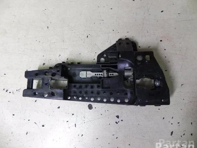 Audi 8T0 837 886, 8T2 837 886 / 8T0837886, 8T2837886 A4 (8K2, B8) 2013 Poignée de porte - Image 1