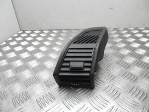 BMW 9283004 i3 (I01) 2020 Évent