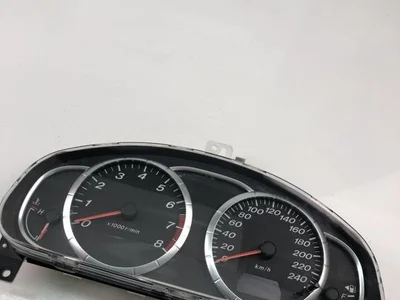 Mazda 54GR1CA 6 Hatchback (GG) 2004 Tableau de bord - Image 1