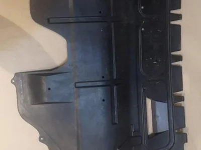 Audi 6r0825235a A1 Sportback (8XA, 8XF) 2013 Cache de protection sous moteur - Image 1