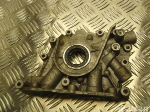 Ford 98-MM-6604-B1A / 98MM6604B1A FIESTA VI 2010 Pompe à huile