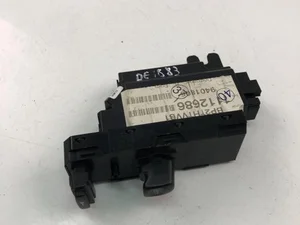 Volvo 30739078 S60 I 2008 Switch for electric windows
