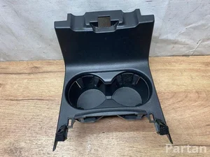 Mazda K1236439X ; K12364333 / K1236439X, K12364333 CX-5 (KF) 2024 Uchwyt na napoje