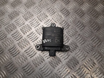 Toyota 88162-F4010 / 88162F4010 C-HR (_X1_) 2016 Unité de contrôle pour la surveillance des angles morts - Image 1