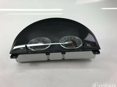 Ford 1S7F-10849-DJ / 1S7F10849DJ MONDEO III Turnier (BWY) 2005 Tableau de bord - Image 1