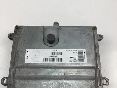 Volvo P30650677 V50 (MW) 2004 Control unit for engine - Image 1