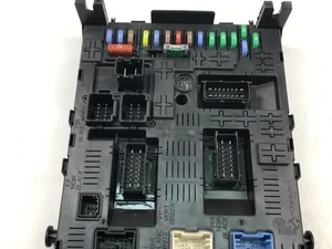 Citroën 9812189480 BERLINGO Box (B9) 2011 Boîte à fusibles