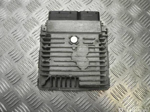 Volkswagen 03L 906 023 BC / 03L906023BC POLO (6R, 6C) 2010 Unité de contrôle moteur