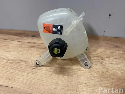 Renault AUSTRAL 2024 Vase d'expansion du liquide de refroidissement - Image 1