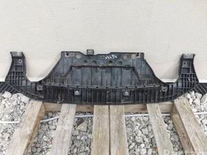 Mazda B45A500S1 3 (BM) 2018 Cache de protection sous moteur