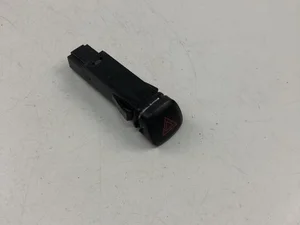 Volvo 9123682 V40 Hatchback 2017 Éclairage d'urgence / interrupteur de danger