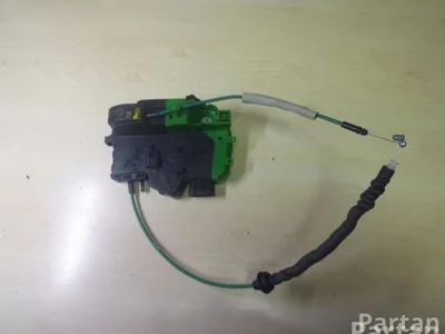 Hyundai 81320-3Z010 / 813203Z010 i40 CW (VF) 2012 Serrure de porte - Image 1