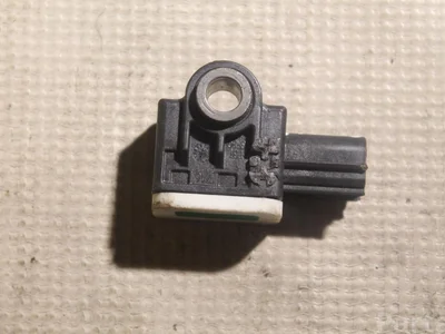 Volvo 8V4T-14B006-AA / 8V4T14B006AA V60 2012 Impact Crash Sensor Front - Image 1