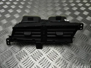 Toyota 20520 YARIS (_P13_) 2014 Évent Central