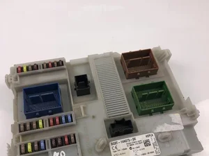 Ford BG9T-14A073-DE / BG9T14A073DE MONDEO IV (BA7) 2011 Boîte à fusibles