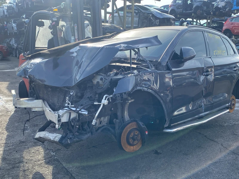 K137 Audi Q5 2.0 DAXB +SUW - Photo 1