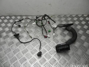 Mercedes-Benz A 167 540 91 29 / A1675409129 GLE (W167) (2019 ...) 2019 Harnais pour intérieur Porte