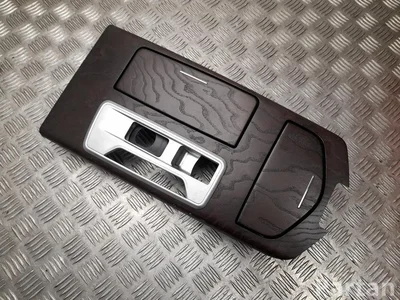 Maserati 670011349, 670011129 GHIBLI (M157) 2015 Center console - Image 1