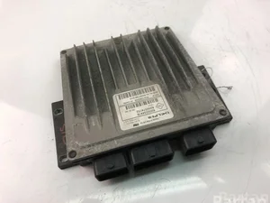 Renault 8200334419; 8200374152 / 8200334419, 8200374152 MEGANE I (BA0/1_) 2002 Unidad de control del motor