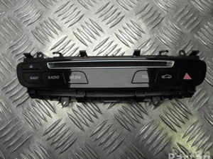 Mercedes-Benz A 205 905 52 01 / A2059055201 C-CLASS (W205) 2015 Commutateur multiple