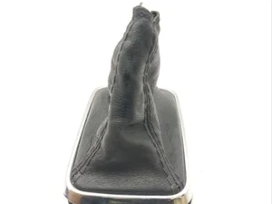 Maserati QUATTROPORTE V 2010 Couvercle de levier de vitesses