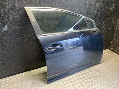 Toyota AVENSIS Saloon (_T27_) 2012 Porte Right Front - Image 1