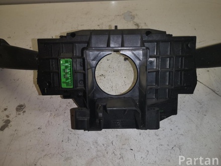 VOLVO P31264575 C30 2008 Steering column switch