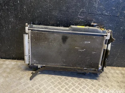 Toyota 150326, 487D440C PRIUS (_W3_) 2010 Radiateur Refroidisseur d'air comprimé intermédiaire Ventilateur de radiateur Condenseur - Image 1