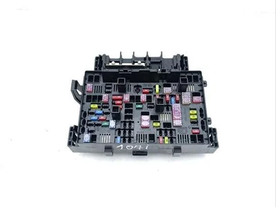 Jeep 68564722AA, 06980126Z, 06980126Z-1 / 68564722AA, 06980126Z, 06980126Z1 Wagoneer/ Wagoneer L WS 2023 Розетка предохранителей - Изображение 1