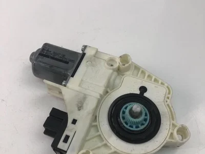 Audi 8K0959812 A4 (8K2, B8) 2014 Moteur de lève-vitre - Image 1