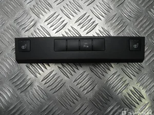 Mercedes-Benz A 207 905 16 01 / A2079051601 E-CLASS Coupe (C207) 2010 Commutateur multiple