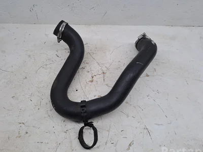 Opel 9820100780 Astra L Hatchback 2023 Tuyau de radiateur - Image 1