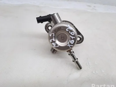 Mercedes-Benz 3532003AC0 C-CLASS (W205) 2015 Pompe d'alimentation - Image 1