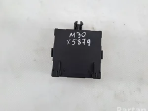 Mercedes-Benz A2229001512 C-CLASS (W205) 2015 Unité de commande pour porte Left Front