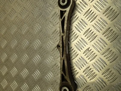 Tesla 1021418-00-B / 102141800B MODEL S 2014 Devant  levier inférieur incurvé - Image 1