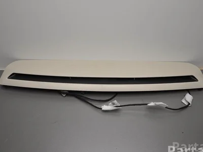 Mercedes-Benz A2058200060 C-CLASS (W205) 2015 Feu de freinage - Image 1