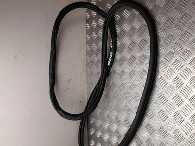 Audi 644 A3 sedan (8YS) 2021 Joint d'étanchéité de porte Right Front - Image 1